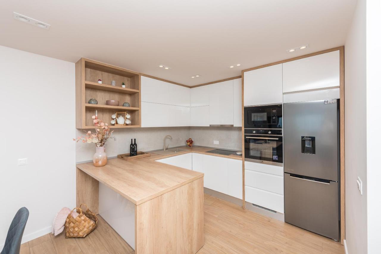 Luxury Apartment Lemon Sea & City View Макарска Екстериор снимка